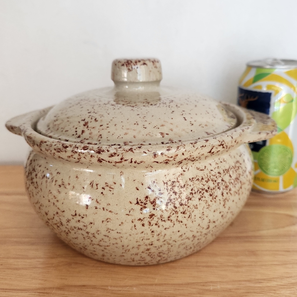 Stoneware Crock Soup Tureen Pot Vintage Spackleware Ovenproof Monmouth USA Cook